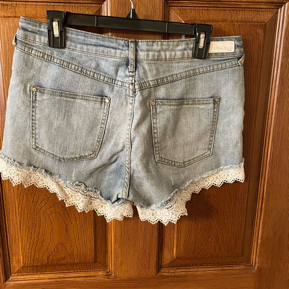 Grace Jean Shorts - Picture 3 of 3